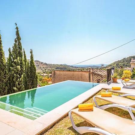 3 Bedroom Gorgeous Home In Mancor De La Vall Holiday home *